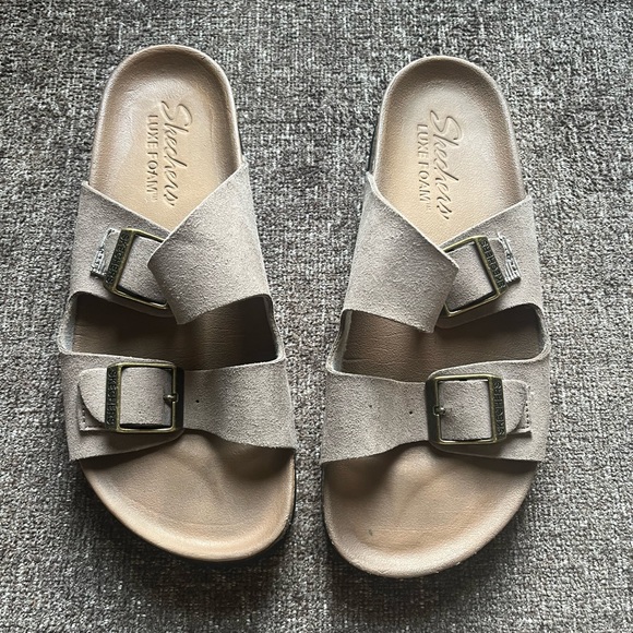 skechers luxe foam slides